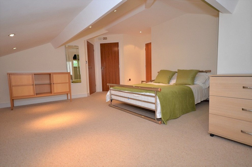 gallery image 04_flat_15_the_rutland_court.jpg