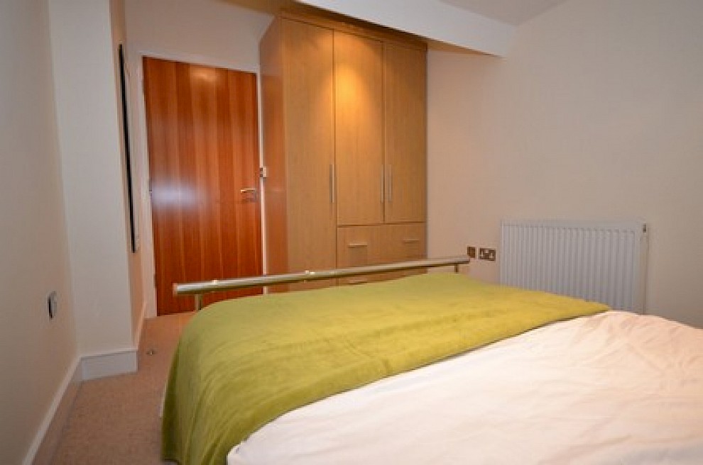 gallery image 06_flat_15_the_rutland_court_1.jpg