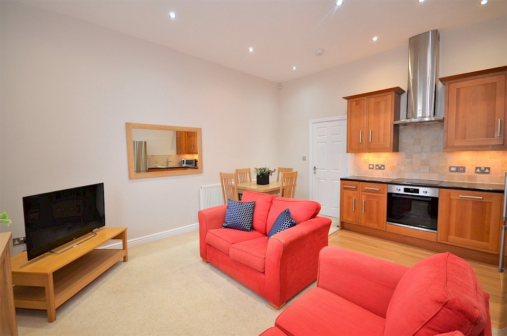 gallery image 04_-flat-5-24-victoria-rd-sheffield.jpg