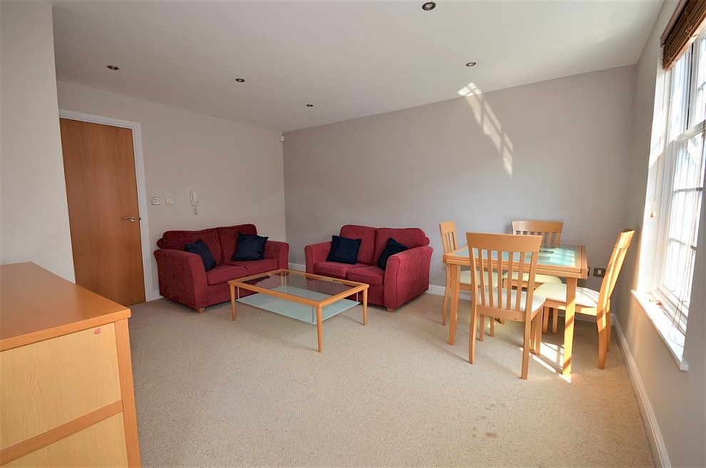 gallery image 03_-flat-3-55-wilkinson-st-sheffield.jpg