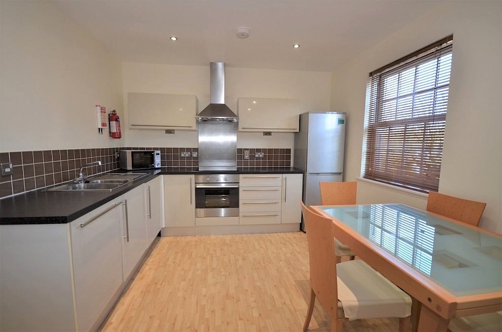 gallery image 03_flat-6-55-wilkinson-street.jpg