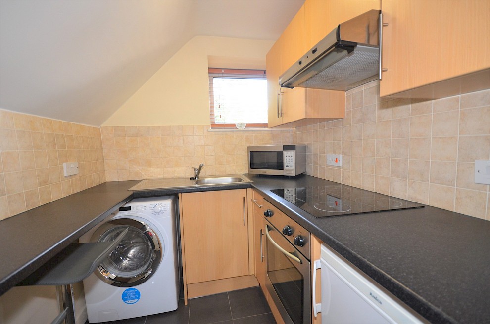 gallery image flat-4-the-old-coach-house-383-fulwood-road-sheffield-kitchen.jpg