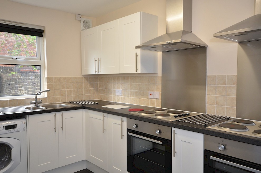 gallery image 111_broomspring_lane_kitchen1.jpg