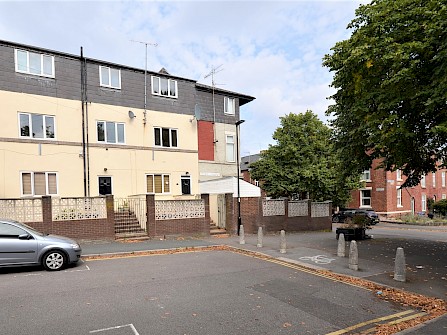 18A, Holberry Gardens, Broomhall, Sheffield S10 2FR - 