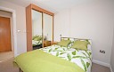 gallery thumbnail z-flat-1-36-brunswick-st-bedroom-2.jpg