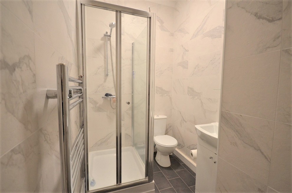 gallery image 47-broomgrove-rd-bathroom-z.jpg