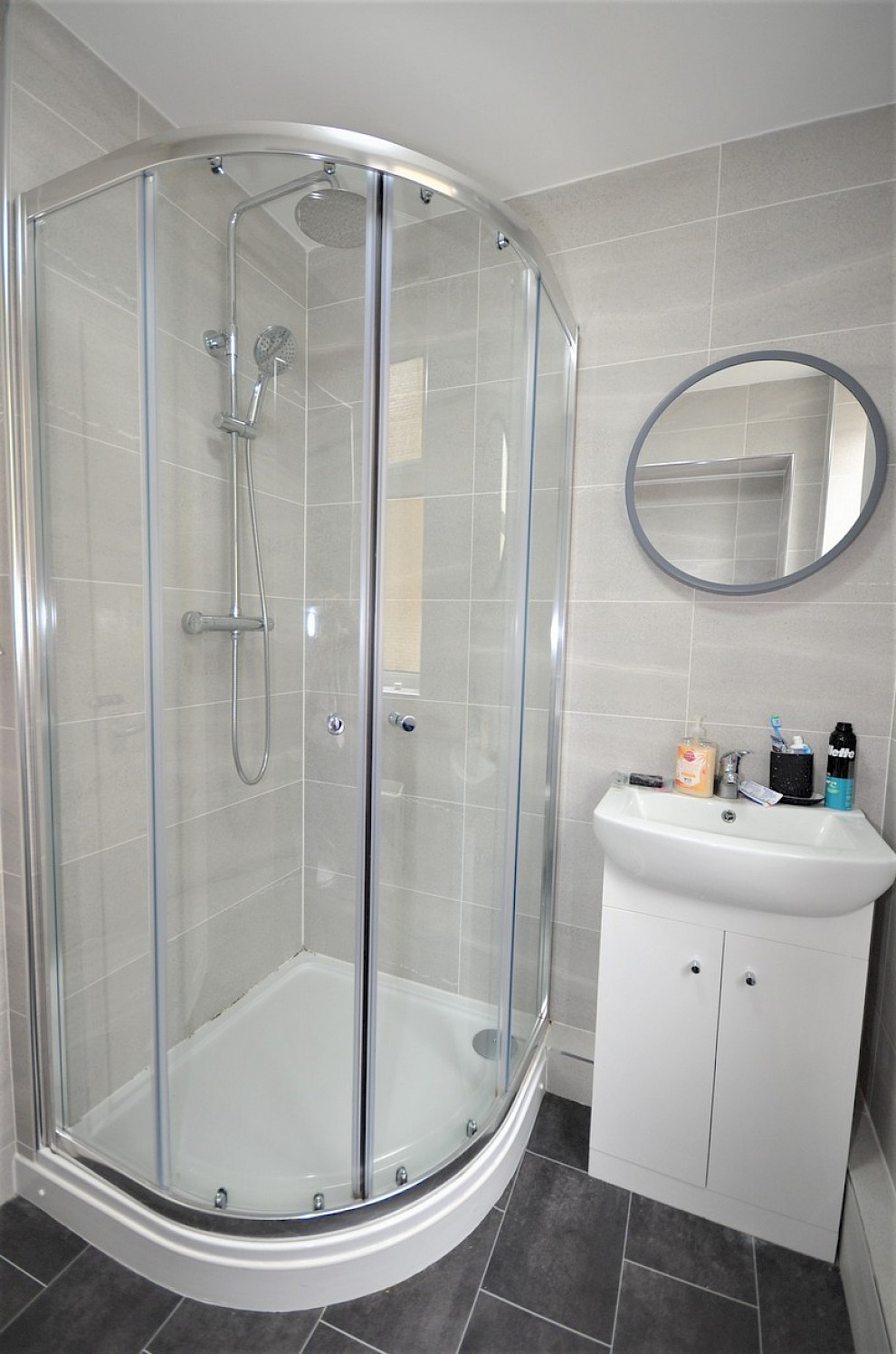 gallery image 6-clarke-dell-bathroom-1.jpg