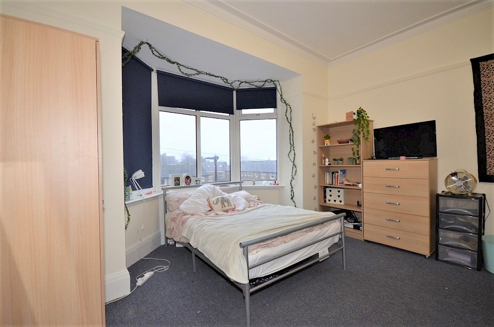 gallery image 6-clarke-dell-first-floor-bedroom-4.jpg