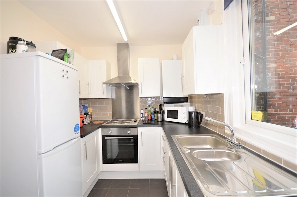 gallery image 344a-crookesmoor-rd-kitchen.jpg