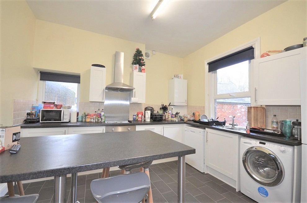 gallery image 344b-crookesmoor-rd-kitchen.jpg