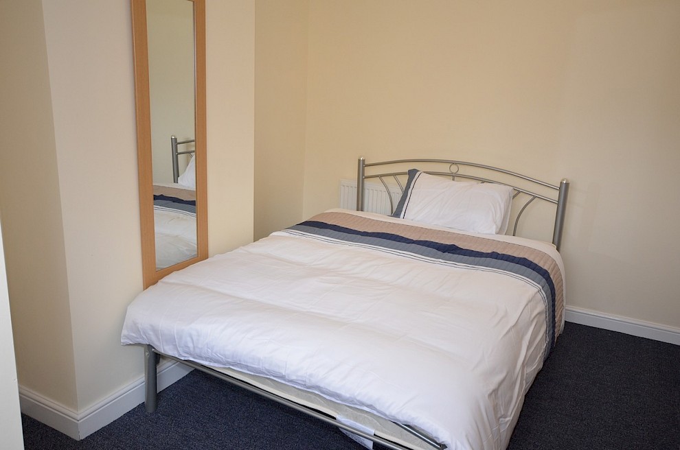 gallery image 14-hoole-road-sheffield-bedroom-4a.jpg