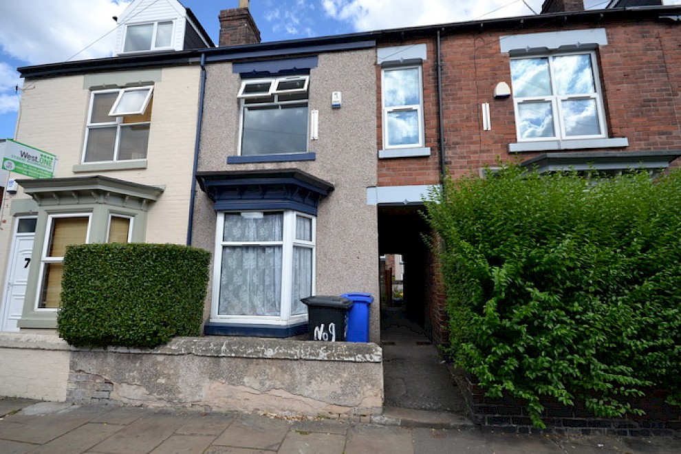 gallery image 01_9-rosedale-road-sheffield-4-_bedroom-student-_house.jpg