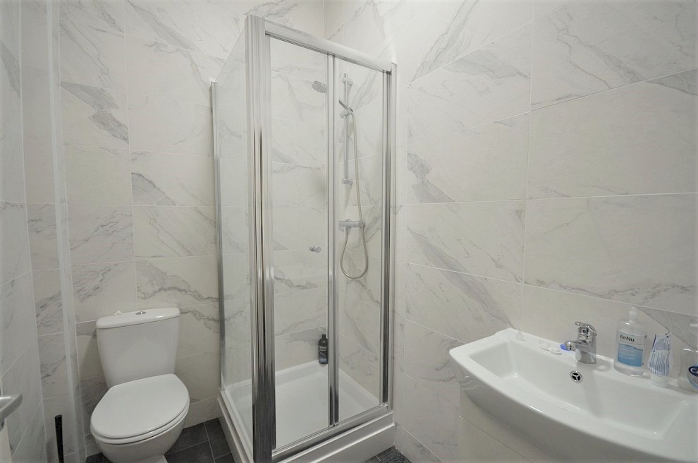 gallery image 46-westbourne-rd-bathroom-1-z.jpg